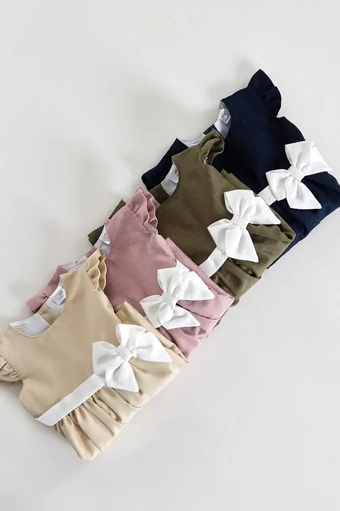 Mouwloze Linnen Jurk met Strik - Tijdloze Elegantie voor je Kleintje Amorim Gerações, LDA