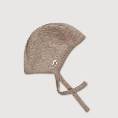 Zachte wol-bamboe fleece babymuts sand met striksluiting - warme muts 0-6 maanden