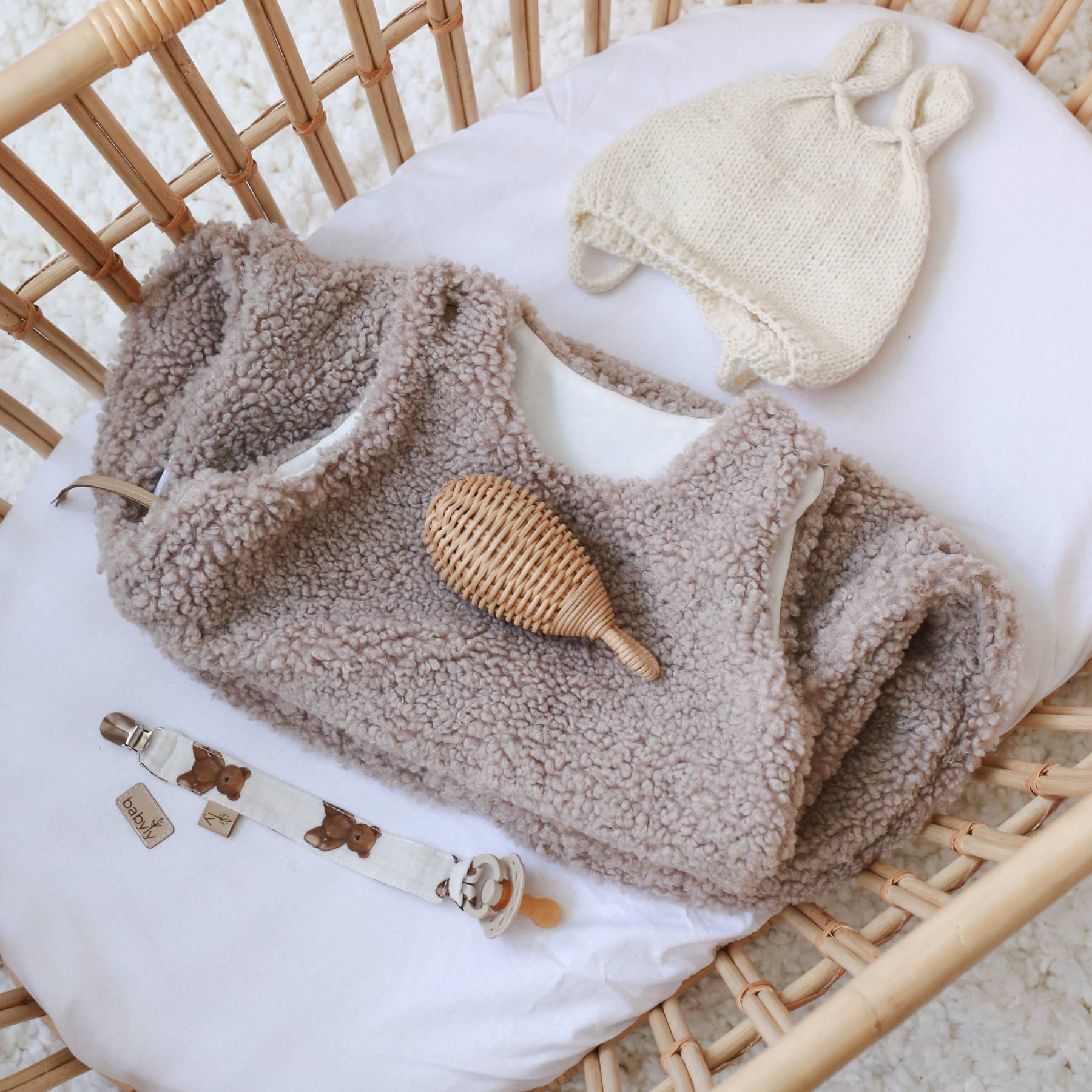 Teddy Babyslaapzak 1.5 TOG - Taupe en Wit Handgemaakt