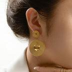 Anaëlle Goudkleurige Statement Oorbellen By Maysa