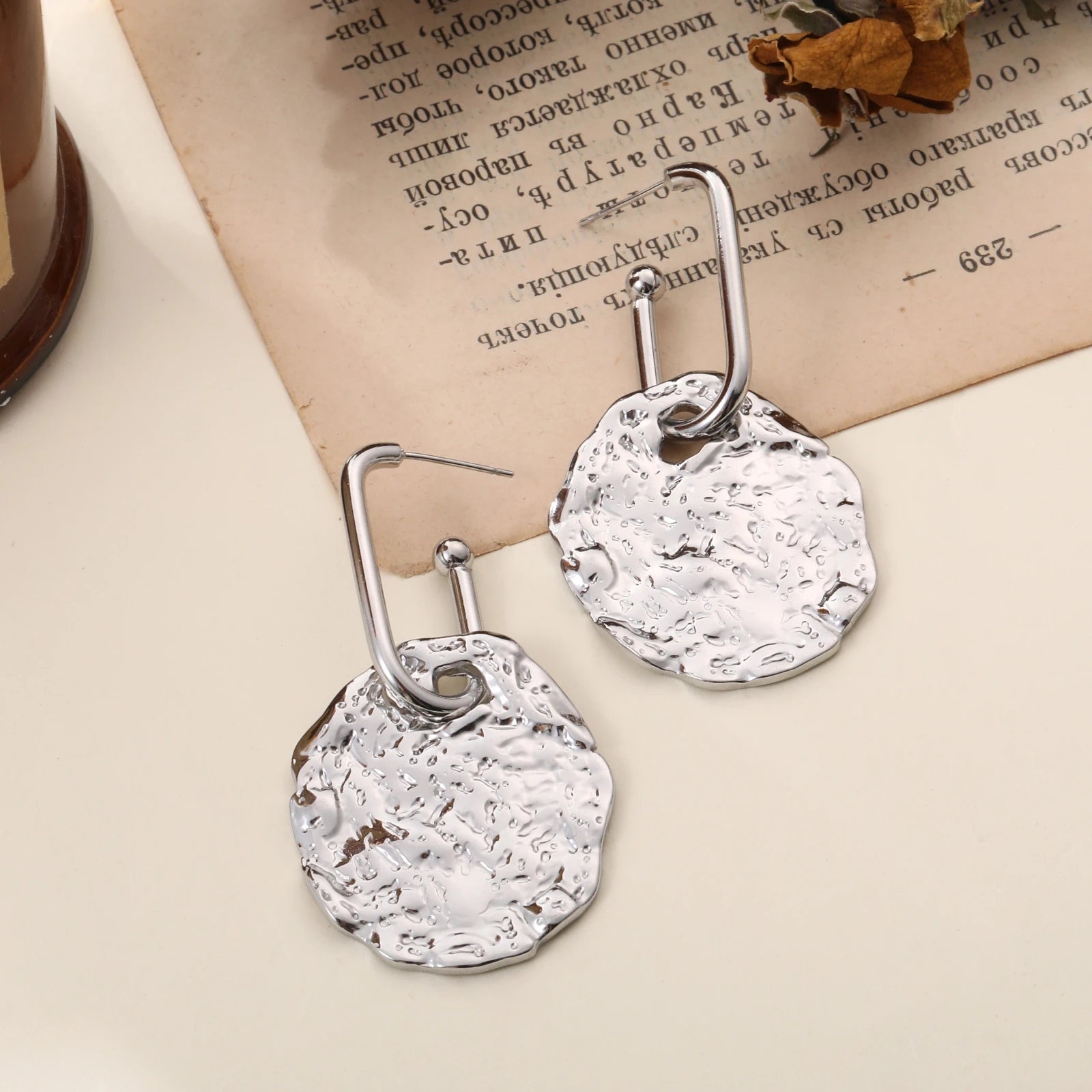 Amalia Statement Oorbellen – Zilver & Goud By Maysa