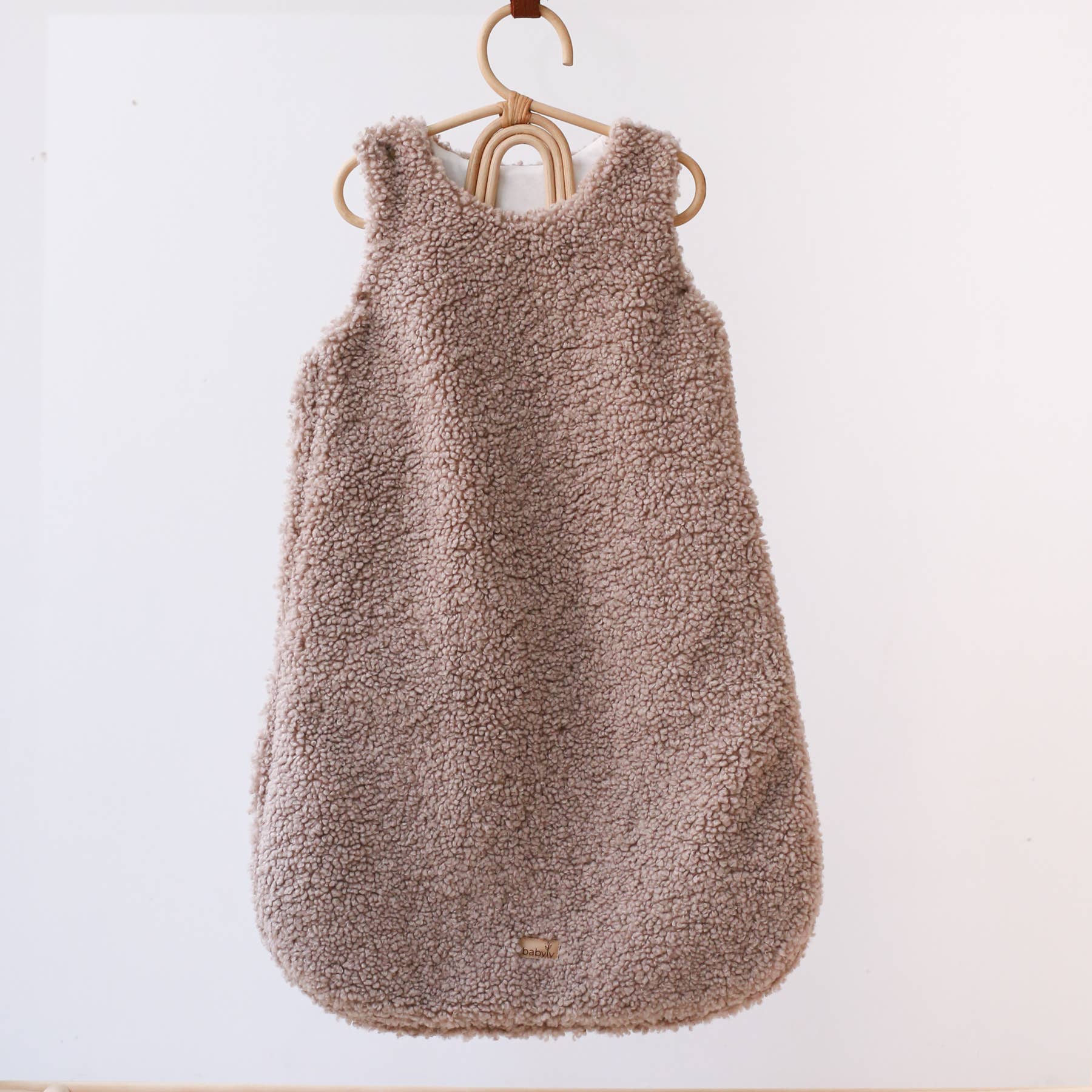Teddy Babyslaapzak 1.5 TOG - Taupe en Wit Handgemaakt